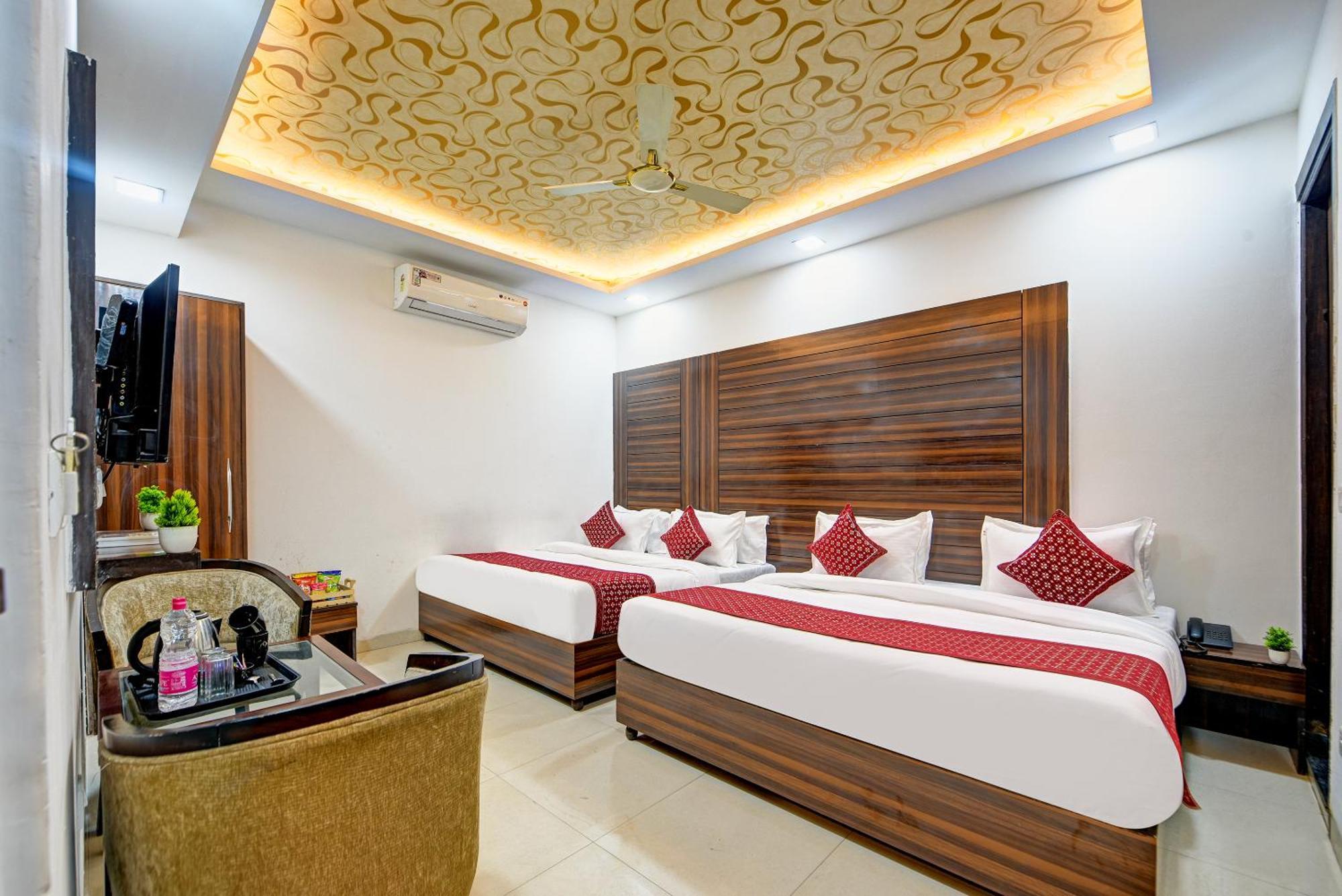 Hotel Airport Devrana New Delhi