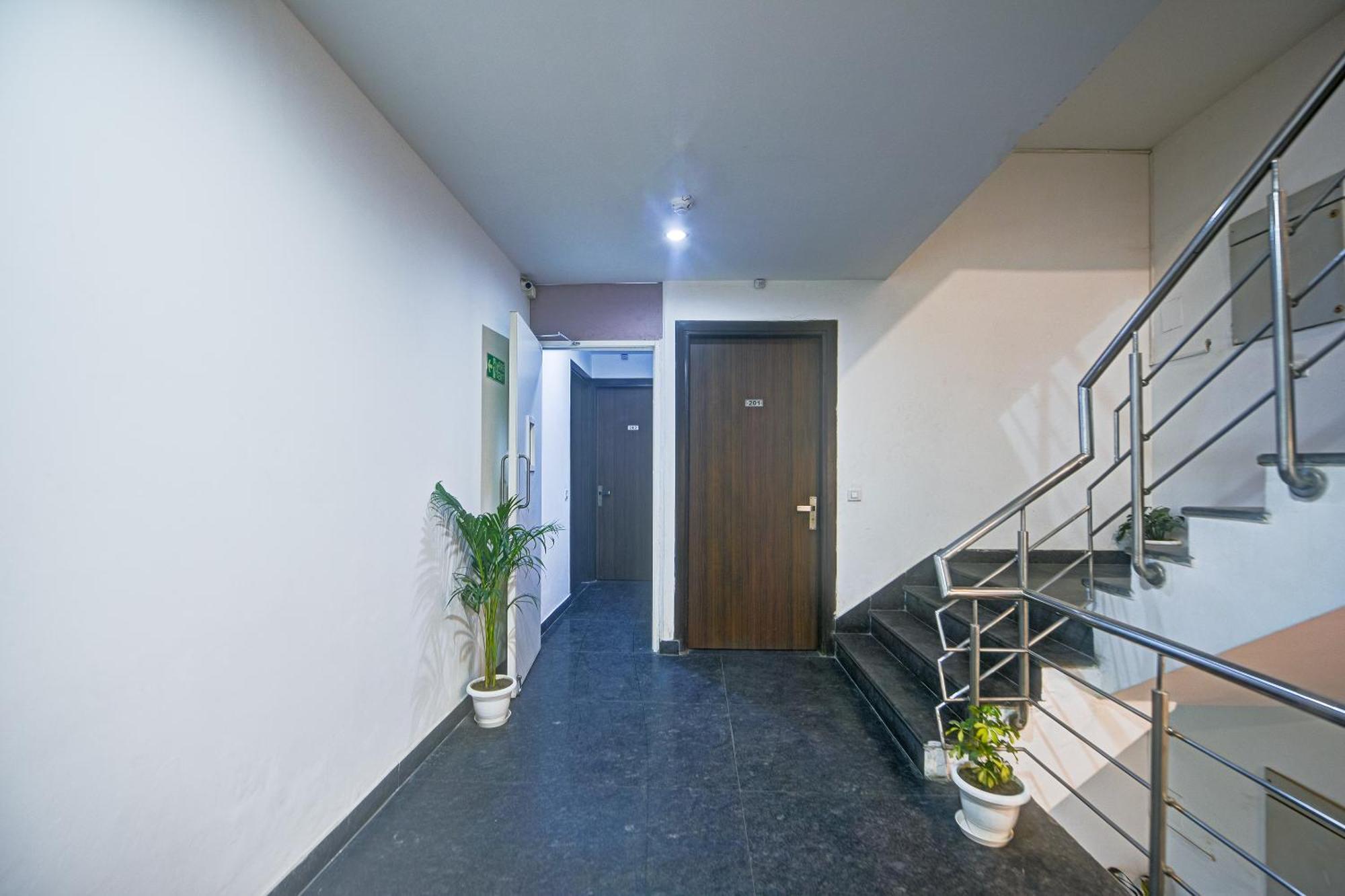 Hotel Airport Devrana 4*