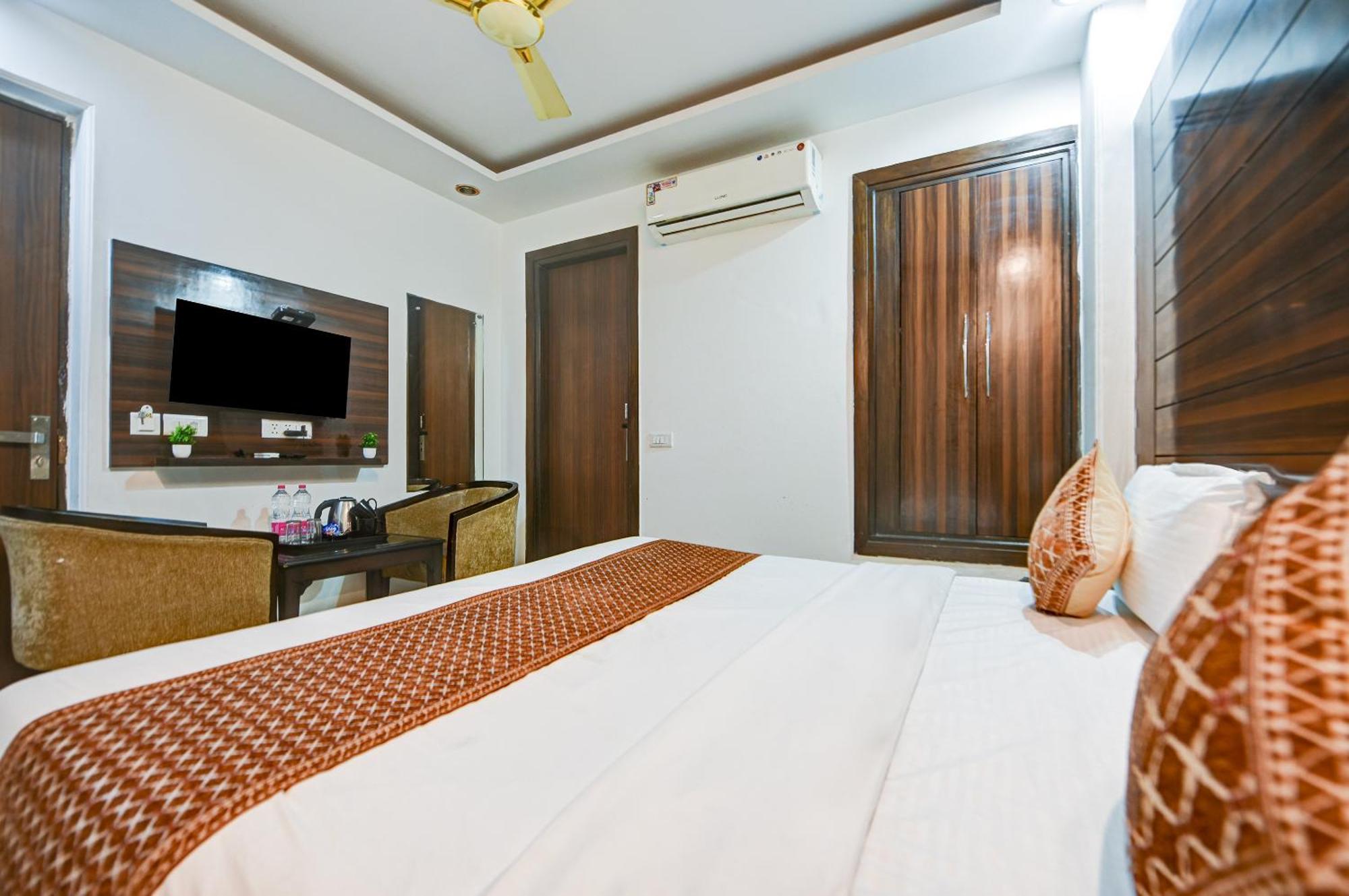 Hotel Airport Devrana